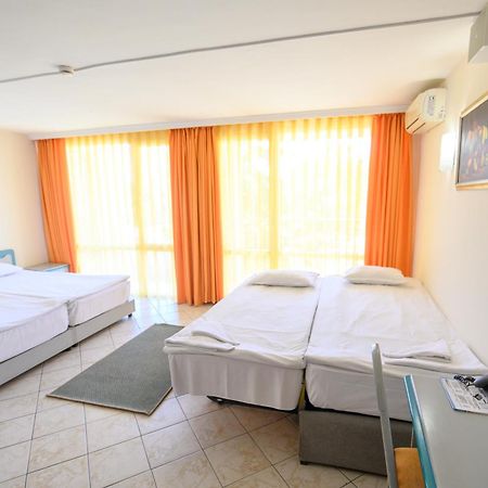 Hotel Iskar & Aquapark Pantai Sunny Luaran gambar
