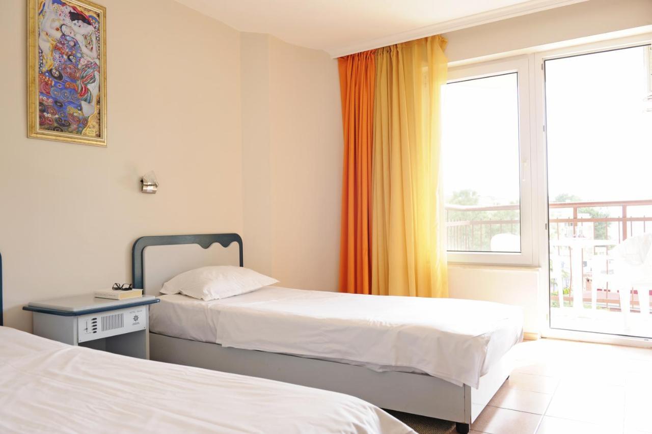 Hotel Iskar & Aquapark Pantai Sunny Bilik gambar