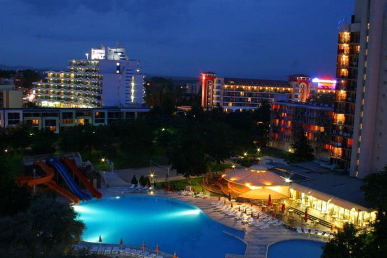 Hotel Iskar & Aquapark Pantai Sunny Luaran gambar