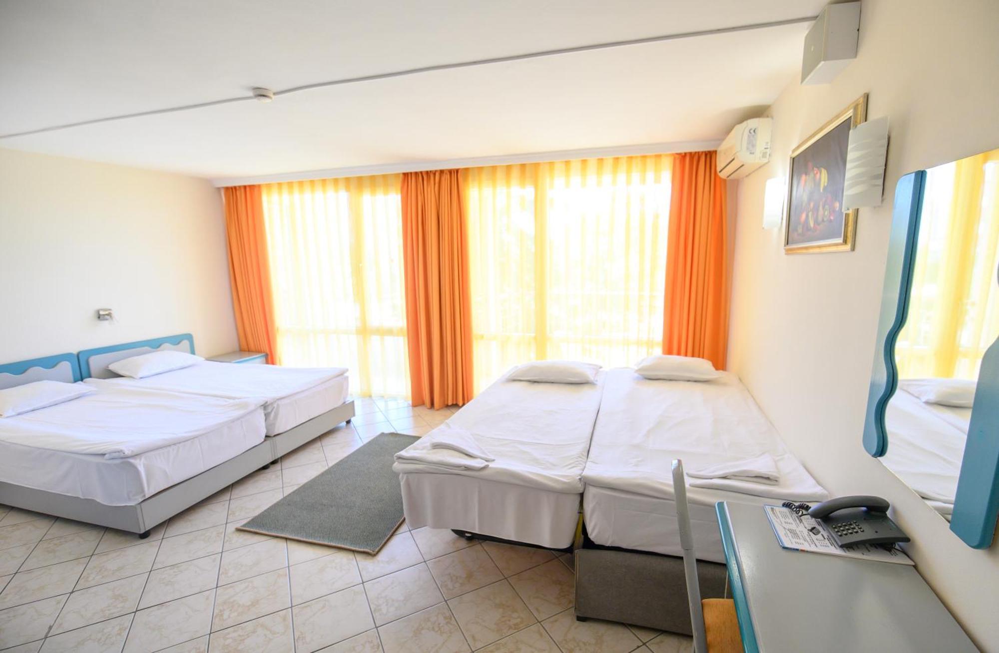 Hotel Iskar & Aquapark Pantai Sunny Luaran gambar