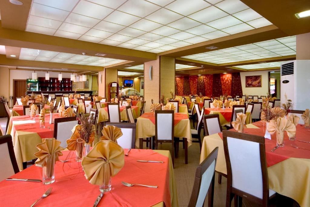 Hotel Iskar & Aquapark Pantai Sunny Luaran gambar