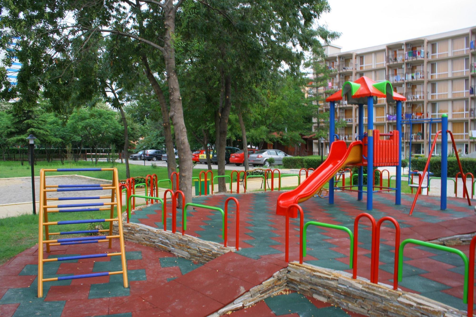 Hotel Iskar & Aquapark Pantai Sunny Luaran gambar