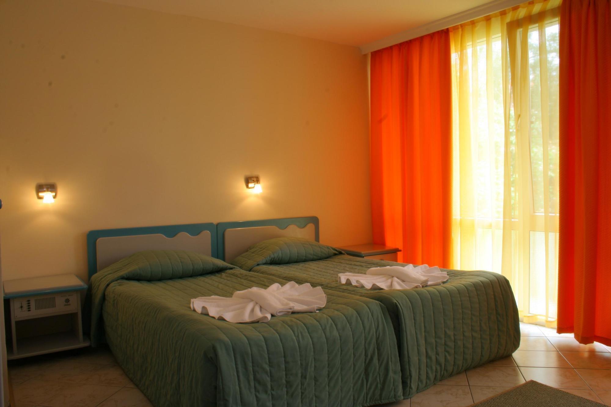Hotel Iskar & Aquapark Pantai Sunny Luaran gambar