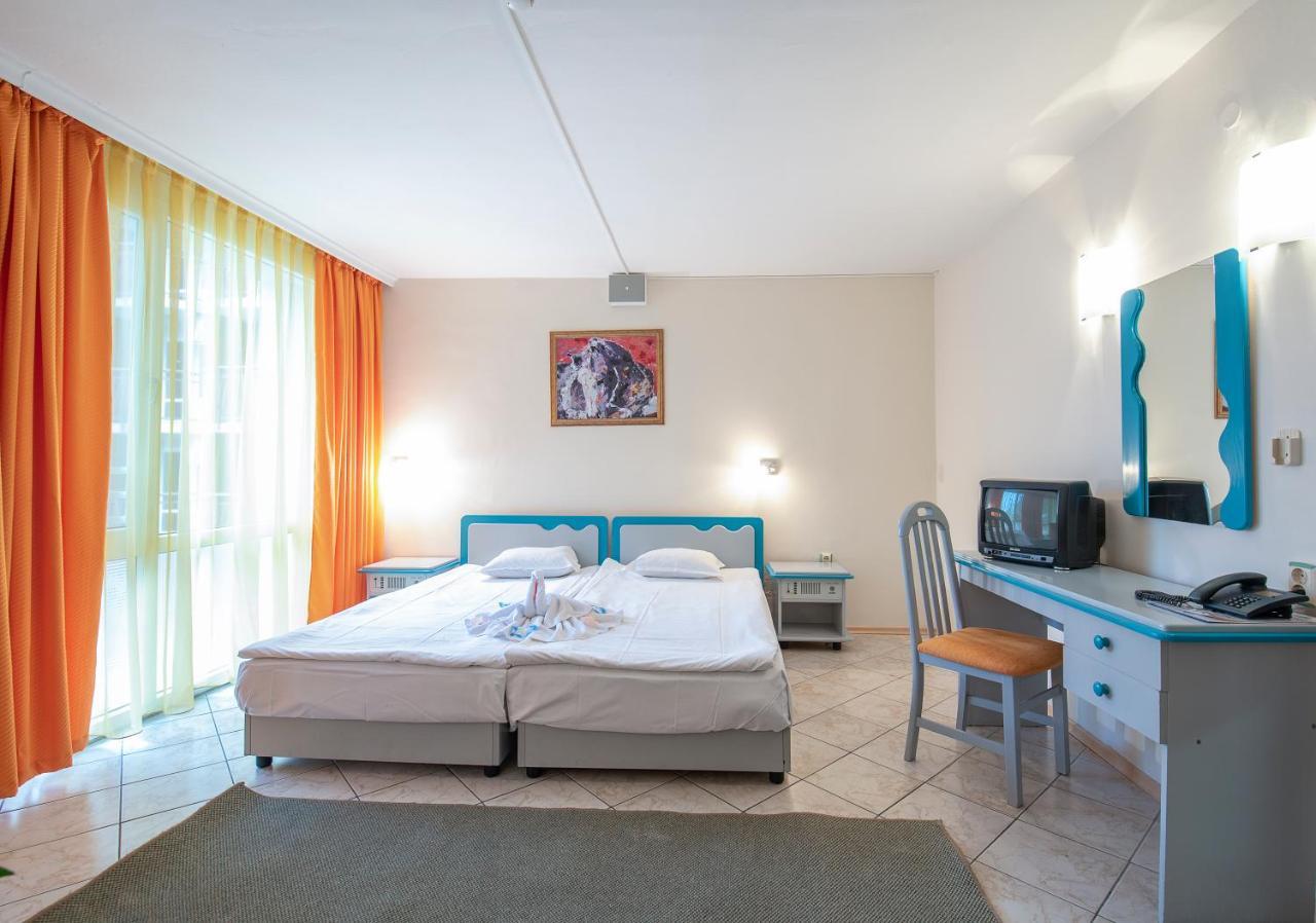 Hotel Iskar & Aquapark Pantai Sunny Luaran gambar